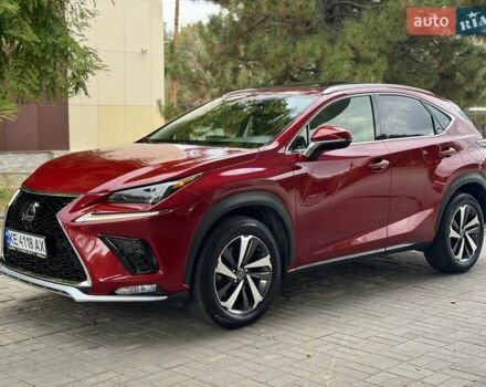 Красный Лексус НХ, объемом двигателя 2 л и пробегом 94 тыс. км за 22999 $, фото 6 на Automoto.ua