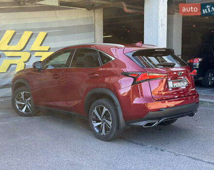 Лексус НХ 2019 в Киеве на Automoto.ua Красный Лексус НХ, объемом двигателя 2 л и пробегом 58 тыс. км за 29999 $, фото 2 на Automoto.ua