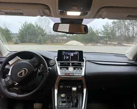 Червоний Лексус НХ, об'ємом двигуна 2 л та пробігом 39 тис. км за 25500 $, фото 12 на Automoto.ua