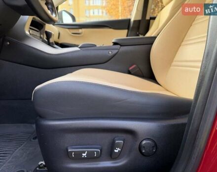 Червоний Лексус НХ, об'ємом двигуна 2 л та пробігом 99 тис. км за 28300 $, фото 8 на Automoto.ua