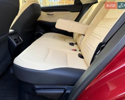 Червоний Лексус НХ, об'ємом двигуна 2 л та пробігом 99 тис. км за 28300 $, фото 7 на Automoto.ua