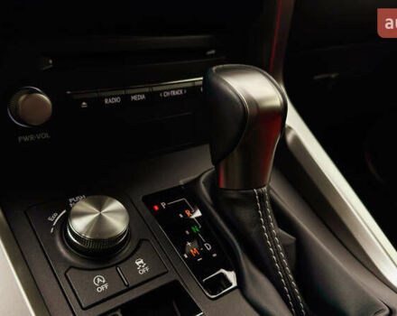 Красный Лексус НХ, объемом двигателя 2 л и пробегом 7 тыс. км за 37900 $, фото 23 на Automoto.ua