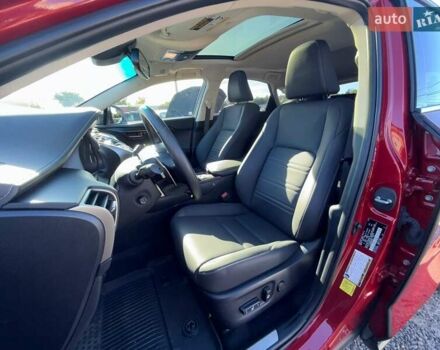 Красный Лексус НХ, объемом двигателя 2 л и пробегом 7 тыс. км за 35000 $, фото 49 на Automoto.ua