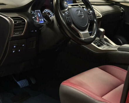 Красный Лексус НХ, объемом двигателя 1.99 л и пробегом 46 тыс. км за 35999 $, фото 8 на Automoto.ua