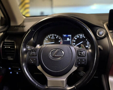 Красный Лексус НХ, объемом двигателя 1.99 л и пробегом 46 тыс. км за 35999 $, фото 12 на Automoto.ua