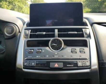 Червоний Лексус НХ, об'ємом двигуна 2 л та пробігом 34 тис. км за 11700 $, фото 10 на Automoto.ua