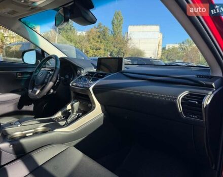 Красный Лексус НХ, объемом двигателя 2 л и пробегом 7 тыс. км за 35000 $, фото 31 на Automoto.ua