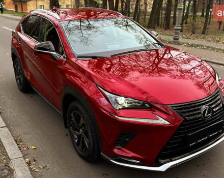 Красный Лексус НХ, объемом двигателя 2 л и пробегом 7 тыс. км за 37900 $, фото 3 на Automoto.ua
