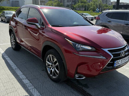 Красный Лексус НХ, объемом двигателя 2 л и пробегом 195 тыс. км за 22200 $, фото 1 на Automoto.ua