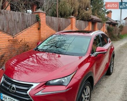 Красный Лексус НХ, объемом двигателя 2 л и пробегом 127 тыс. км за 21900 $, фото 1 на Automoto.ua
