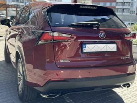 Красный Лексус НХ, объемом двигателя 2 л и пробегом 75 тыс. км за 23000 $, фото 1 на Automoto.ua