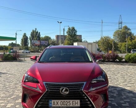 Червоний Лексус НХ, об'ємом двигуна 1.99 л та пробігом 80 тис. км за 30000 $, фото 1 на Automoto.ua