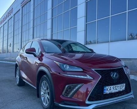 Красный Лексус НХ, объемом двигателя 2 л и пробегом 99 тыс. км за 29500 $, фото 1 на Automoto.ua