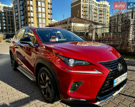 Красный Лексус НХ, объемом двигателя 1.99 л и пробегом 54 тыс. км за 34000 $, фото 1 на Automoto.ua