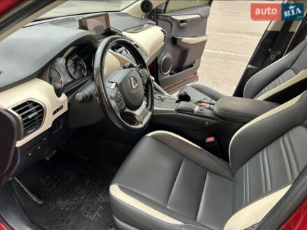 Червоний Лексус НХ, об'ємом двигуна 1.99 л та пробігом 102 тис. км за 29500 $, фото 1 на Automoto.ua