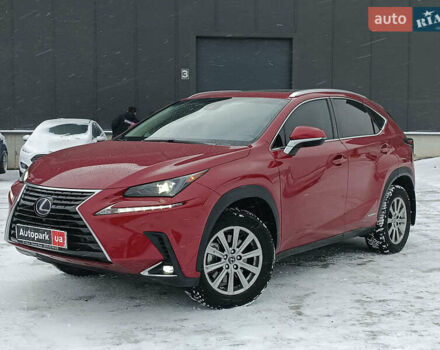 Красный Лексус НХ, объемом двигателя 2.5 л и пробегом 49 тыс. км за 35590 $, фото 1 на Automoto.ua