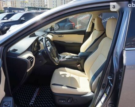 Лексус НХ, объемом двигателя 2 л и пробегом 104 тыс. км за 31000 $, фото 18 на Automoto.ua