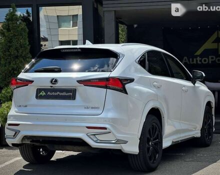 Лексус НХ, объемом двигателя 2 л и пробегом 65 тыс. км за 40999 $, фото 8 на Automoto.ua