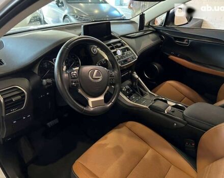Лексус НХ, объемом двигателя 2 л и пробегом 35 тыс. км за 35900 $, фото 7 на Automoto.ua