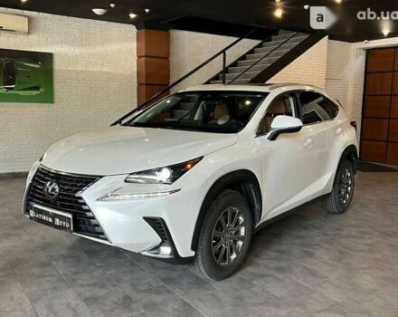 Лексус НХ, объемом двигателя 2 л и пробегом 35 тыс. км за 35900 $, фото 1 на Automoto.ua
