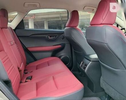 Лексус НХ, объемом двигателя 2 л и пробегом 27 тыс. км за 34500 $, фото 29 на Automoto.ua