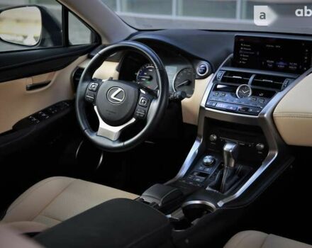 Лексус НХ, об'ємом двигуна 2.5 л та пробігом 18 тис. км за 44000 $, фото 12 на Automoto.ua