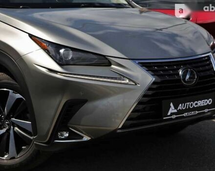 Лексус НХ, об'ємом двигуна 2.5 л та пробігом 18 тис. км за 44000 $, фото 3 на Automoto.ua