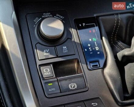 Лексус НХ, объемом двигателя 2.49 л и пробегом 280 тыс. км за 21490 $, фото 50 на Automoto.ua