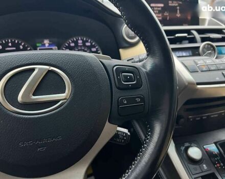 Лексус НХ, объемом двигателя 2 л и пробегом 190 тыс. км за 20900 $, фото 14 на Automoto.ua