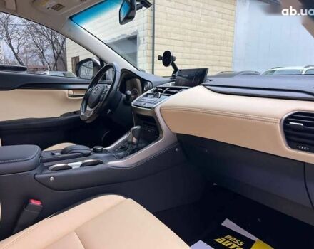 Лексус НХ, объемом двигателя 2 л и пробегом 190 тыс. км за 20900 $, фото 26 на Automoto.ua