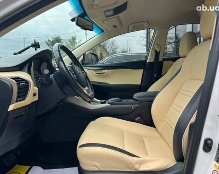 Лексус НХ, объемом двигателя 2 л и пробегом 190 тыс. км за 20900 $, фото 8 на Automoto.ua