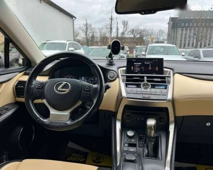 Лексус НХ, объемом двигателя 2 л и пробегом 190 тыс. км за 20900 $, фото 11 на Automoto.ua