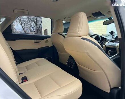 Лексус НХ, объемом двигателя 2 л и пробегом 190 тыс. км за 20900 $, фото 28 на Automoto.ua