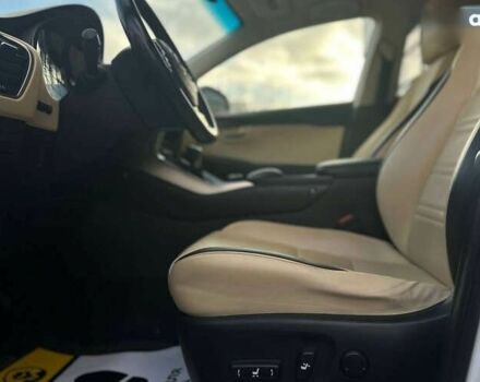 Лексус НХ, объемом двигателя 2 л и пробегом 119 тыс. км за 21500 $, фото 6 на Automoto.ua