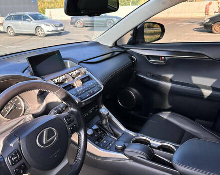 Лексус НХ, объемом двигателя 2 л и пробегом 131 тыс. км за 23500 $, фото 13 на Automoto.ua