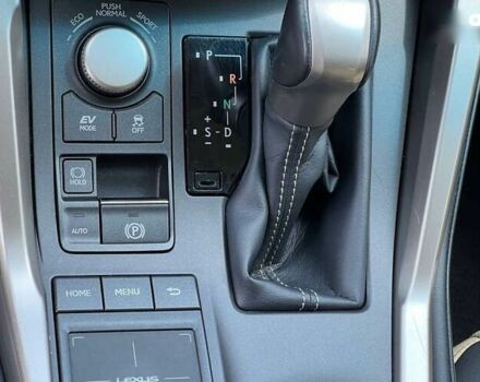 Лексус НХ, объемом двигателя 0 л и пробегом 104 тыс. км за 29900 $, фото 13 на Automoto.ua