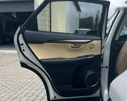 Лексус НХ, объемом двигателя 0 л и пробегом 104 тыс. км за 29900 $, фото 16 на Automoto.ua