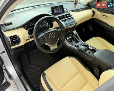 Лексус НХ, об'ємом двигуна 2 л та пробігом 151 тис. км за 21900 $, фото 23 на Automoto.ua