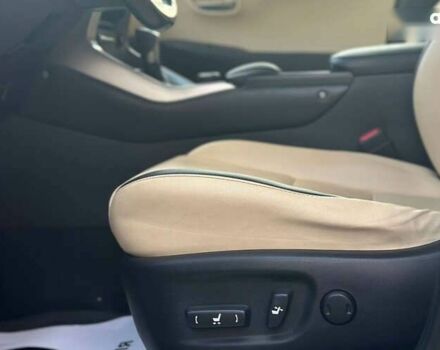 Лексус НХ, объемом двигателя 2 л и пробегом 119 тыс. км за 21500 $, фото 7 на Automoto.ua