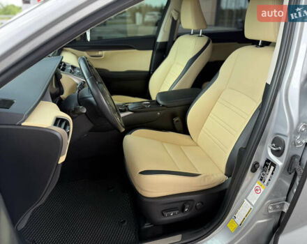 Лексус НХ, об'ємом двигуна 2 л та пробігом 151 тис. км за 21900 $, фото 11 на Automoto.ua