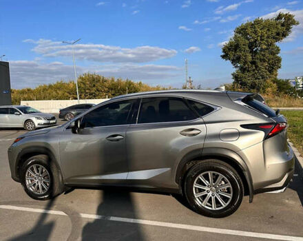 Лексус НХ, объемом двигателя 2 л и пробегом 131 тыс. км за 23500 $, фото 3 на Automoto.ua