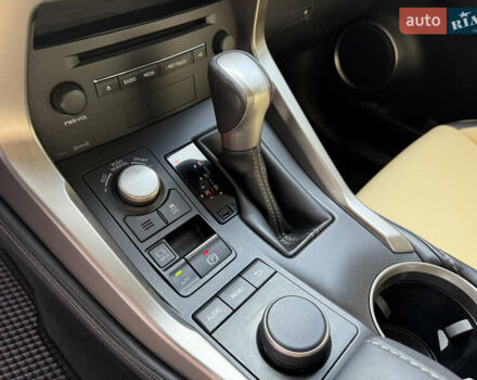 Лексус НХ, об'ємом двигуна 2 л та пробігом 151 тис. км за 21900 $, фото 19 на Automoto.ua