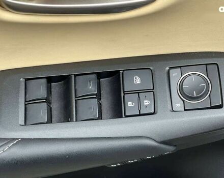 Лексус НХ, объемом двигателя 0 л и пробегом 104 тыс. км за 29900 $, фото 7 на Automoto.ua