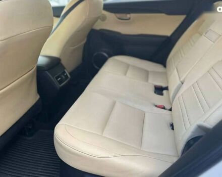 Лексус НХ, объемом двигателя 2 л и пробегом 119 тыс. км за 21500 $, фото 15 на Automoto.ua