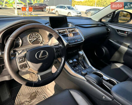 Лексус НХ, объемом двигателя 2 л и пробегом 131 тыс. км за 23500 $, фото 10 на Automoto.ua