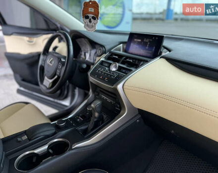 Лексус НХ, об'ємом двигуна 2 л та пробігом 151 тис. км за 23500 $, фото 25 на Automoto.ua