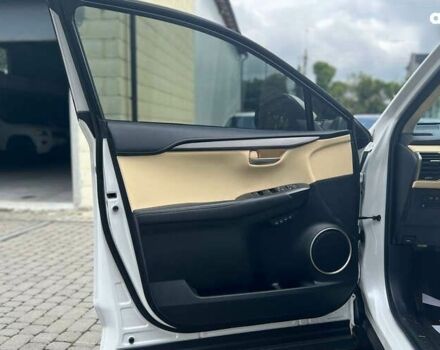 Лексус НХ, объемом двигателя 0 л и пробегом 104 тыс. км за 29900 $, фото 6 на Automoto.ua