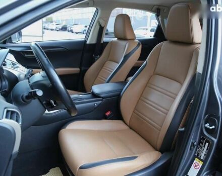 Лексус НХ, объемом двигателя 2 л и пробегом 120 тыс. км за 25500 $, фото 8 на Automoto.ua