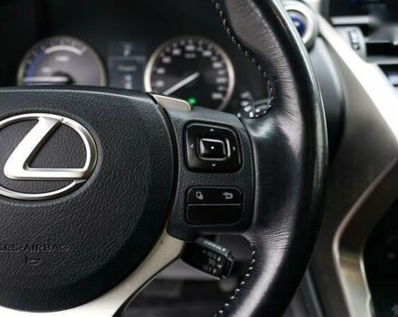 Лексус НХ, объемом двигателя 0 л и пробегом 89 тыс. км за 32113 $, фото 16 на Automoto.ua