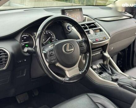 Лексус НХ, объемом двигателя 0 л и пробегом 195 тыс. км за 26500 $, фото 17 на Automoto.ua